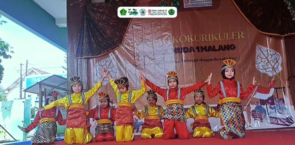 Unjuk Karya Kokurikuler, Membumi Dengan Budaya Dan Melangitkan Kreativitas Santri