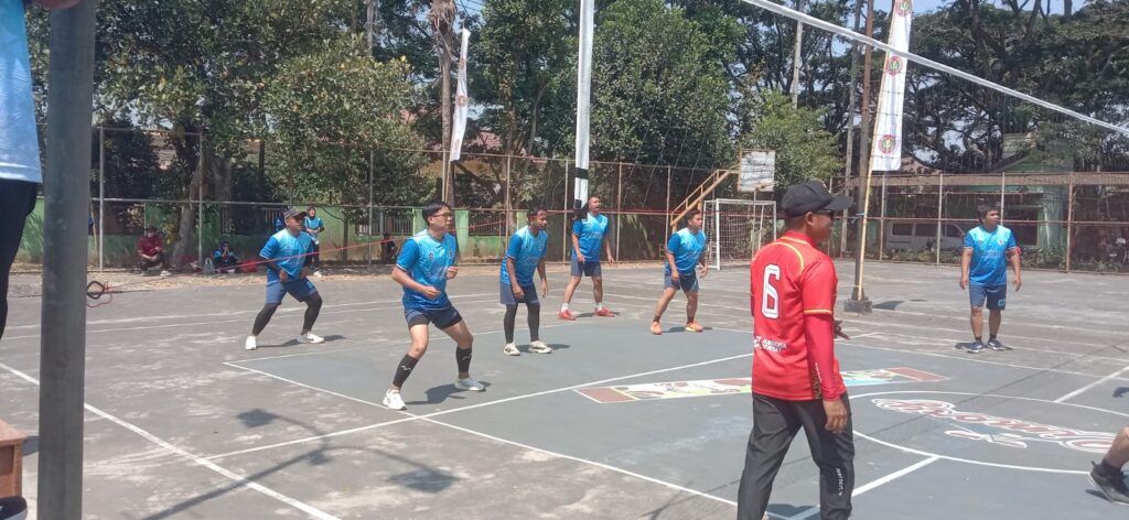 Membanggakan! Dua Guru MINUSA Wakili Gugus 1, Raih Juara 3 di Turnamen Voli KKGO Kedungkandang
