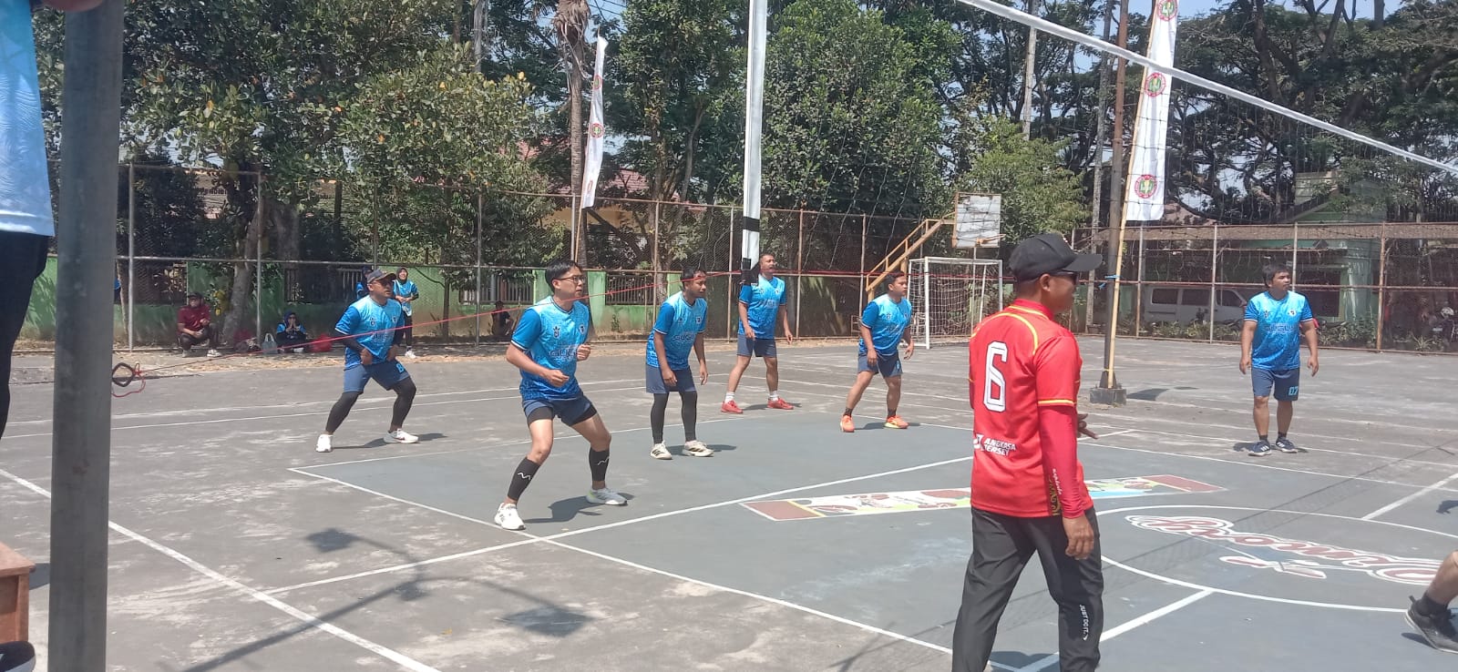 Membanggakan! Dua Guru MINUSA Wakili Gugus 1, Raih Juara 3 di Turnamen Voli KKGO Kedungkandang