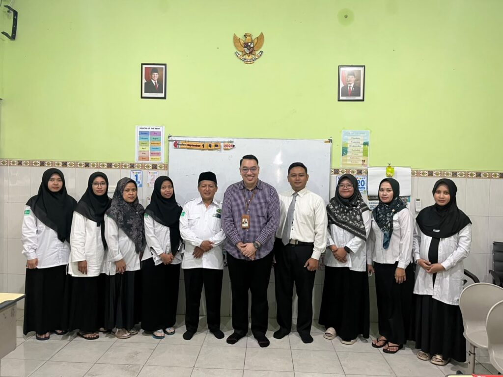 Tingkatkan Kompetensi Guru Bertaraf Global, MI Nurul Huda 1 Malang Hadirkan Native English Coach untuk Penguatan International Class Program